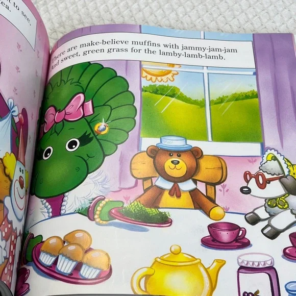 Barney's Storybook Treasury - Picture 7 of 12